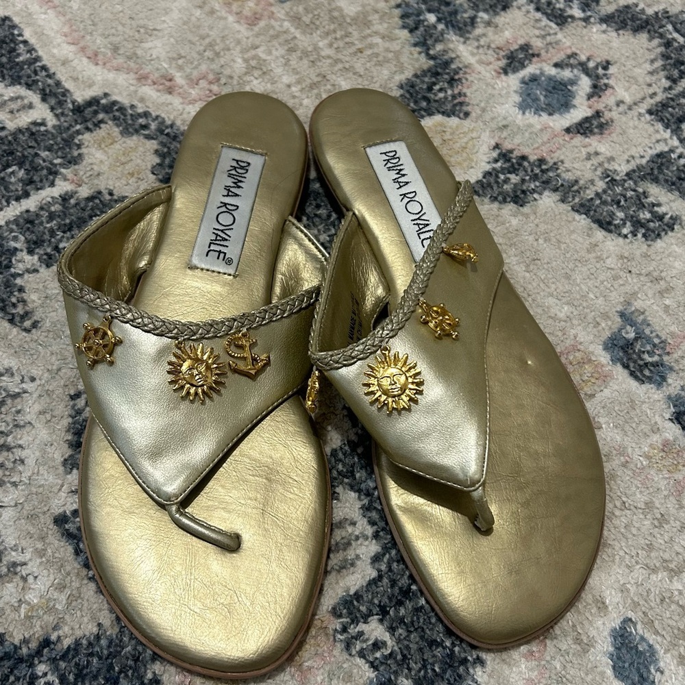 Vintage gold sun charm nautical sandals size 8.5